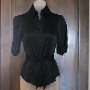 Bebe button up blouse w tie